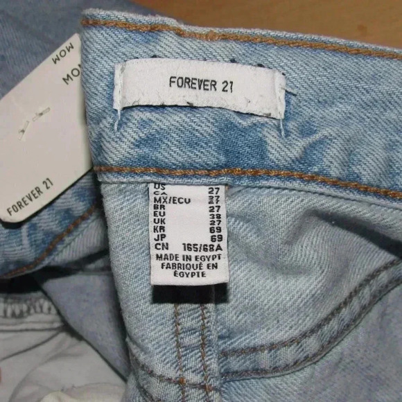 NWT FOREVER 21 High Rise Relaxed Fit Front Button Tapered Leg Jeans Size 27 - Picture 9 of 10